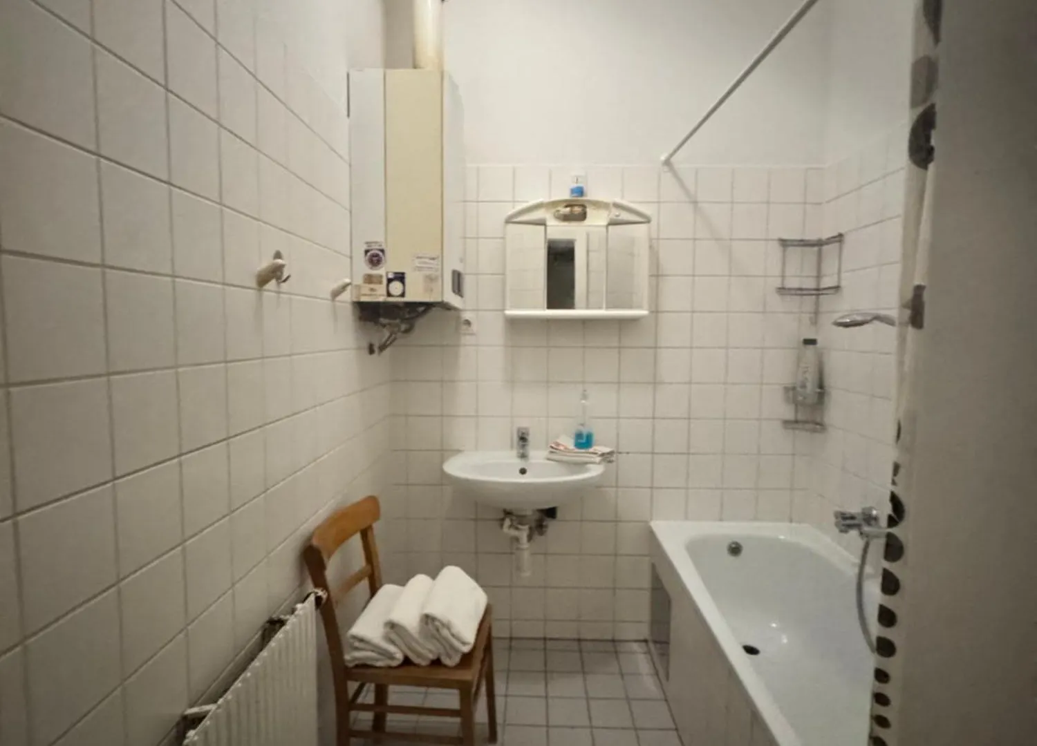 1100 Wien Ganze Unterkunft 1 0*, Viena